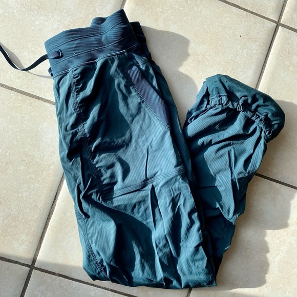 ❌SOLD❌Lululemon🍋Studio Pant Lined - Picture 4 of 10